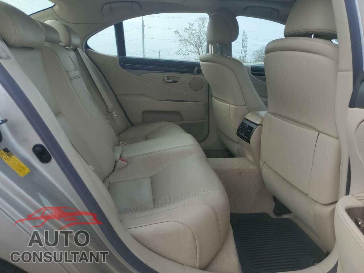 LEXUS LS460 2014 - JTHCL5EF2E5021004