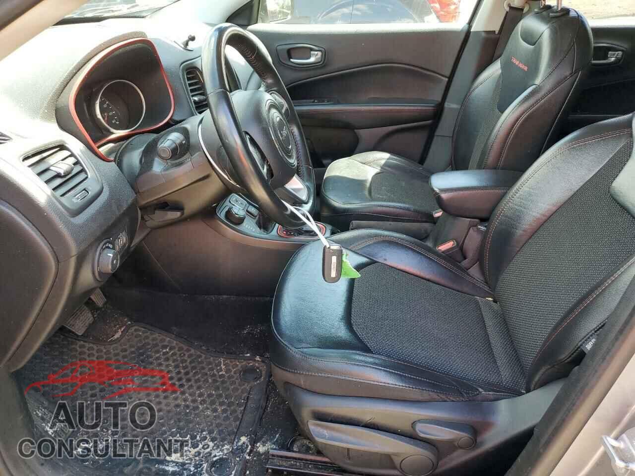 JEEP COMPASS 2019 - 3C4NJDDB5KT669148