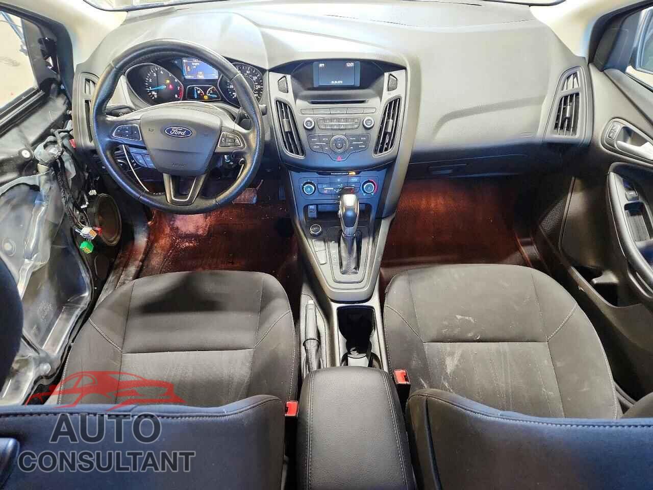 FORD FOCUS 2016 - 1FADP3F23GL390419