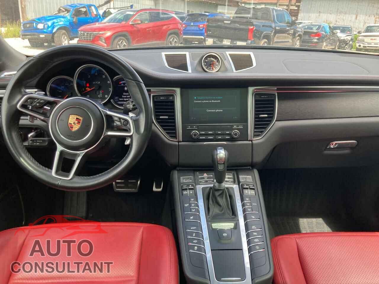 PORSCHE MACAN 2017 - WP1AG2A58HLB54809
