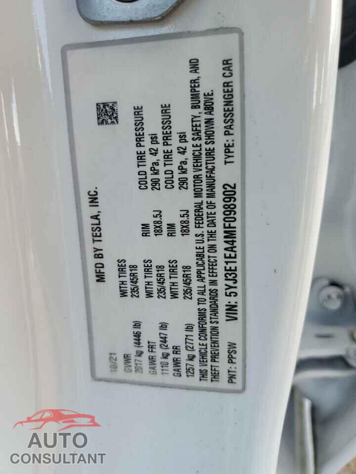 TESLA MODEL 3 2021 - 5YJ3E1EA4MF098902