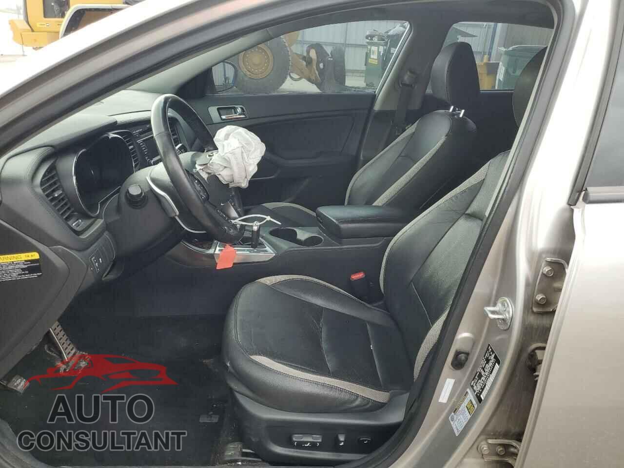 KIA OPTIMA 2012 - 5XXGR4A63CG065555