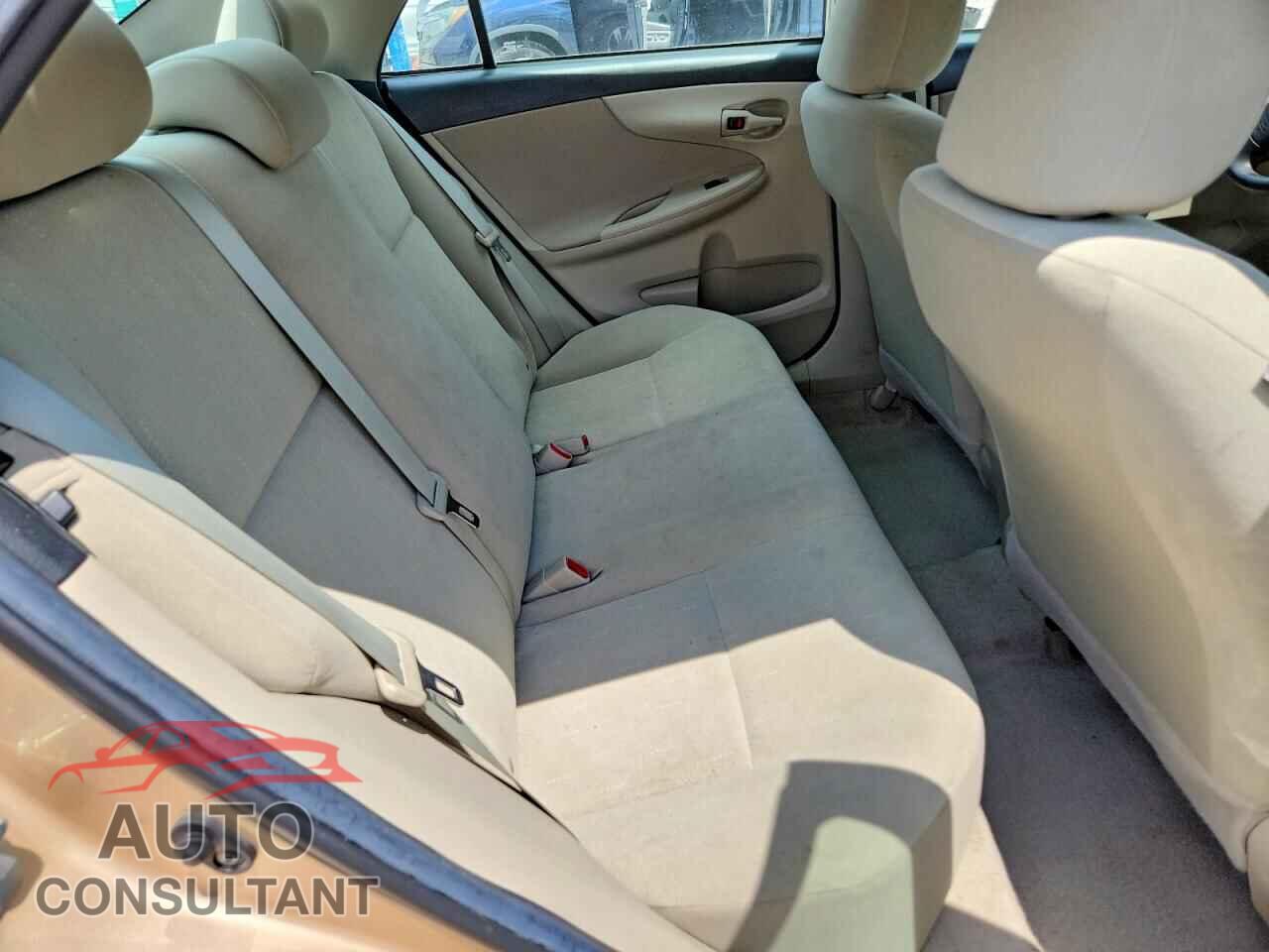 TOYOTA COROLLA 2013 - 5YFBU4EE7DP157349