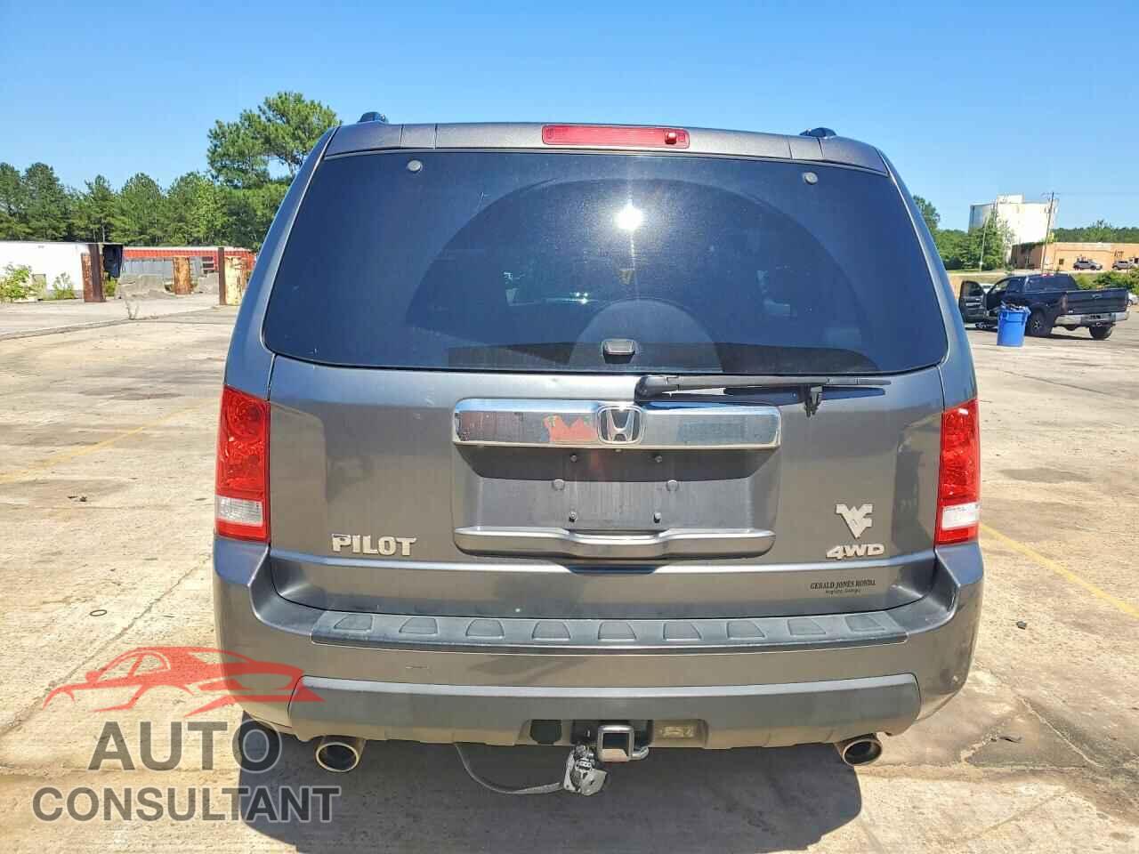 HONDA PILOT 2011 - 5FNYF4H55BB040572