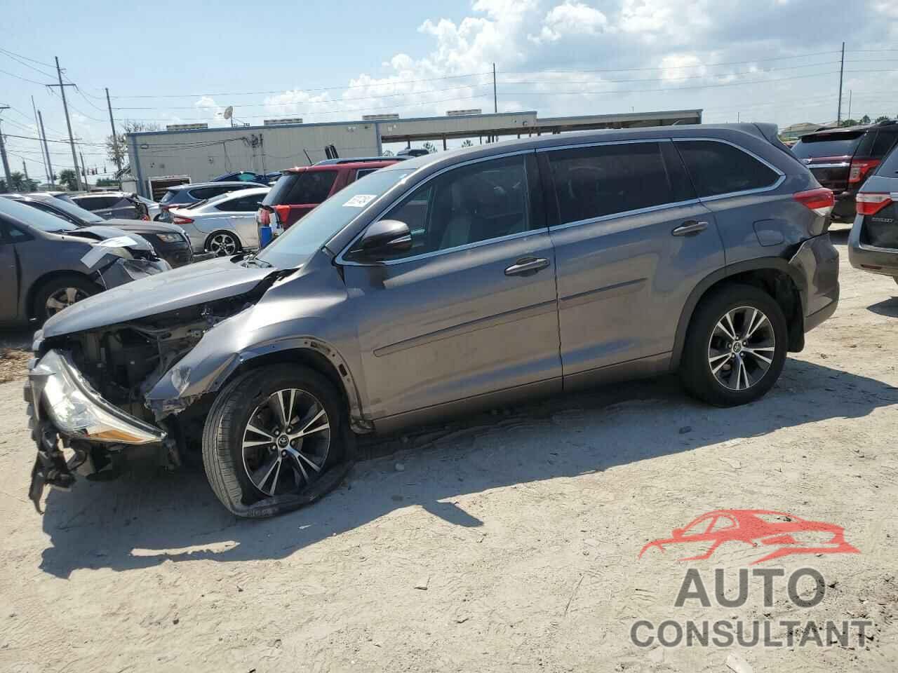 TOYOTA HIGHLANDER 2018 - 5TDBZRFH8JS873834