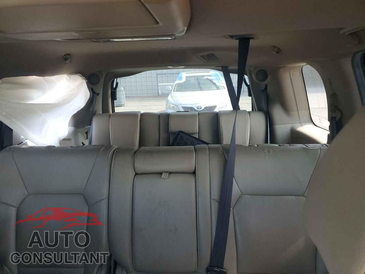 HONDA PILOT 2012 - 5FNYF4H96CB083418