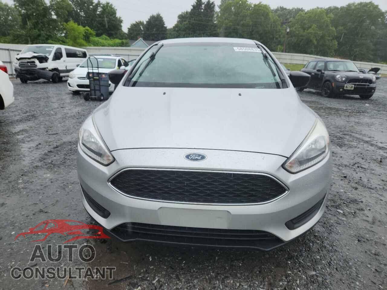 FORD FOCUS 2018 - 1FADP3E2XJL242891