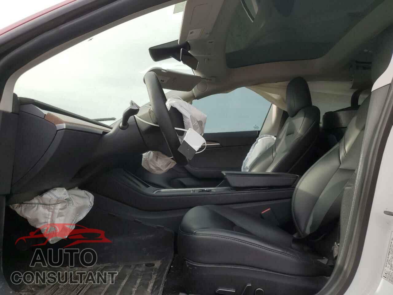 TESLA MODEL 3 2021 - 5YJ3E1EA0MF054170