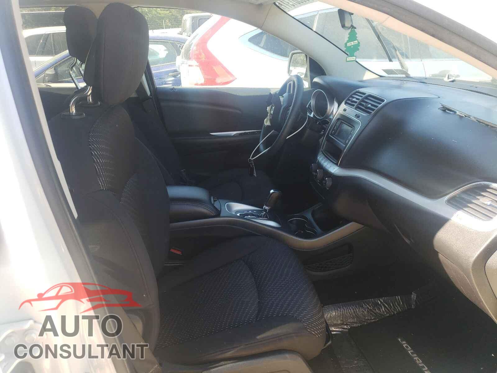 DODGE JOURNEY 2017 - 3C4PDCBG0HT590987