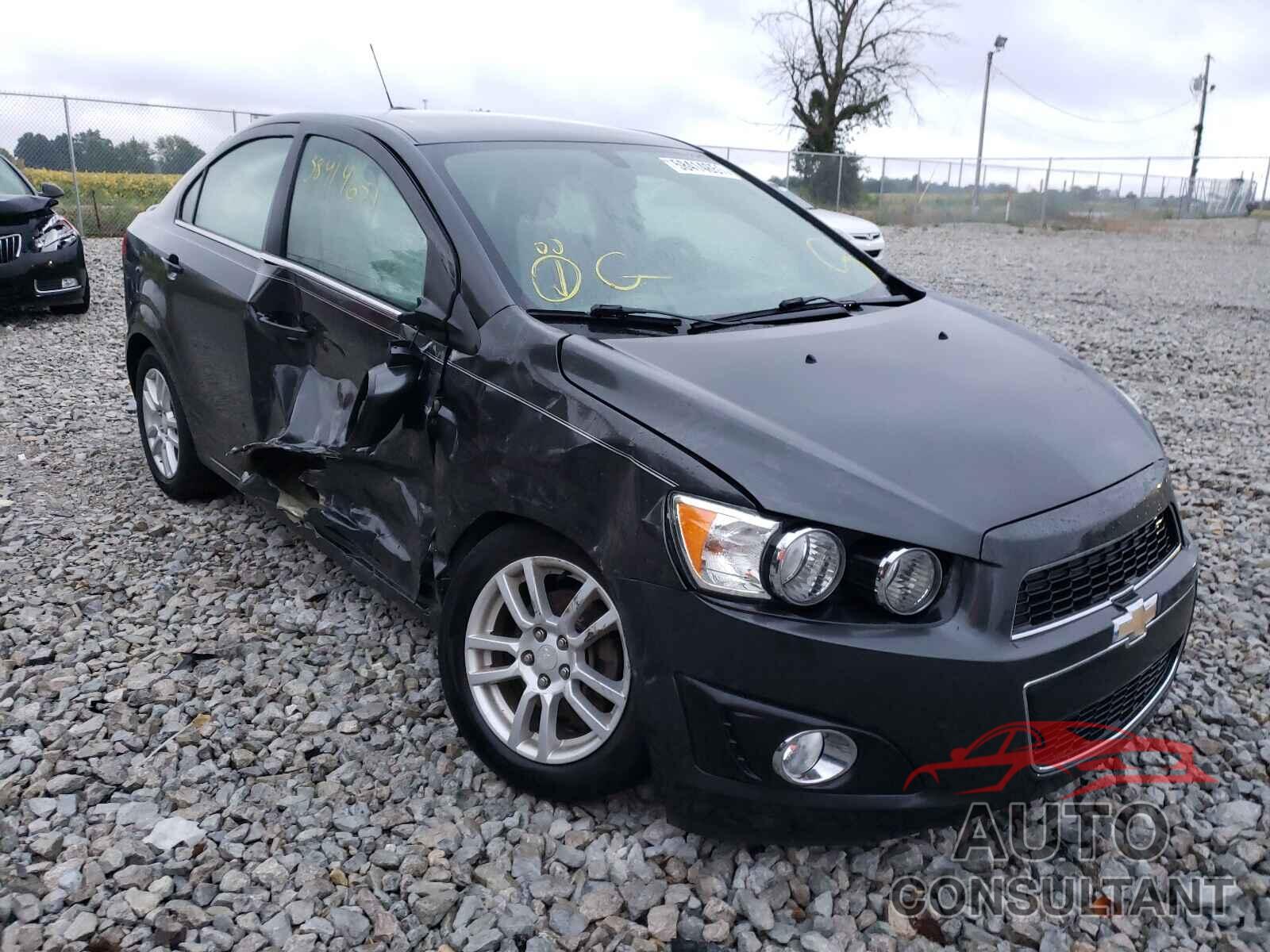 CHEVROLET SONIC 2016 - 1G1JC5SH5G4116527