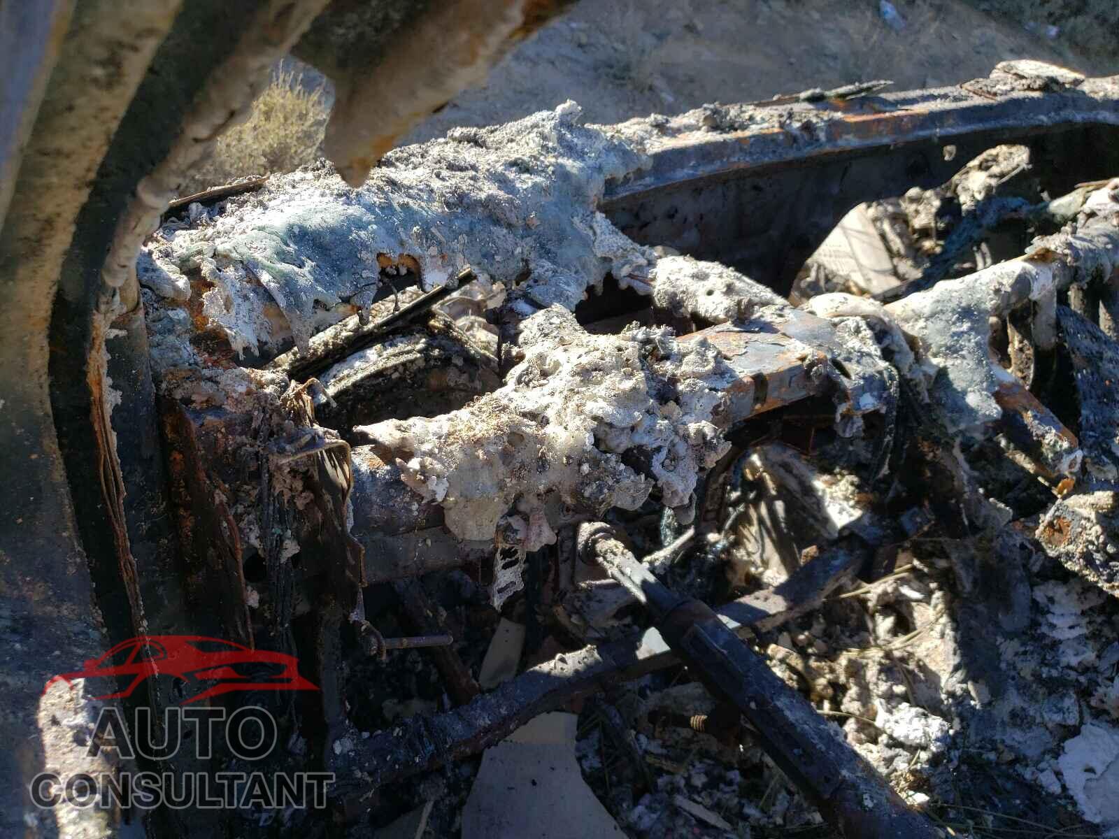 PORSCHE CAYENNE 2017 - WP1AE2A21HLA68415