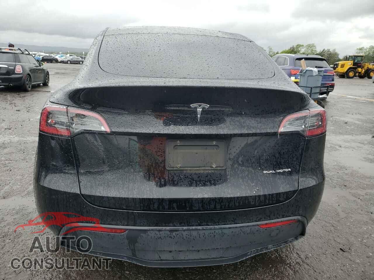 TESLA MODEL Y 2022 - 7SAYGDEE0NF327147
