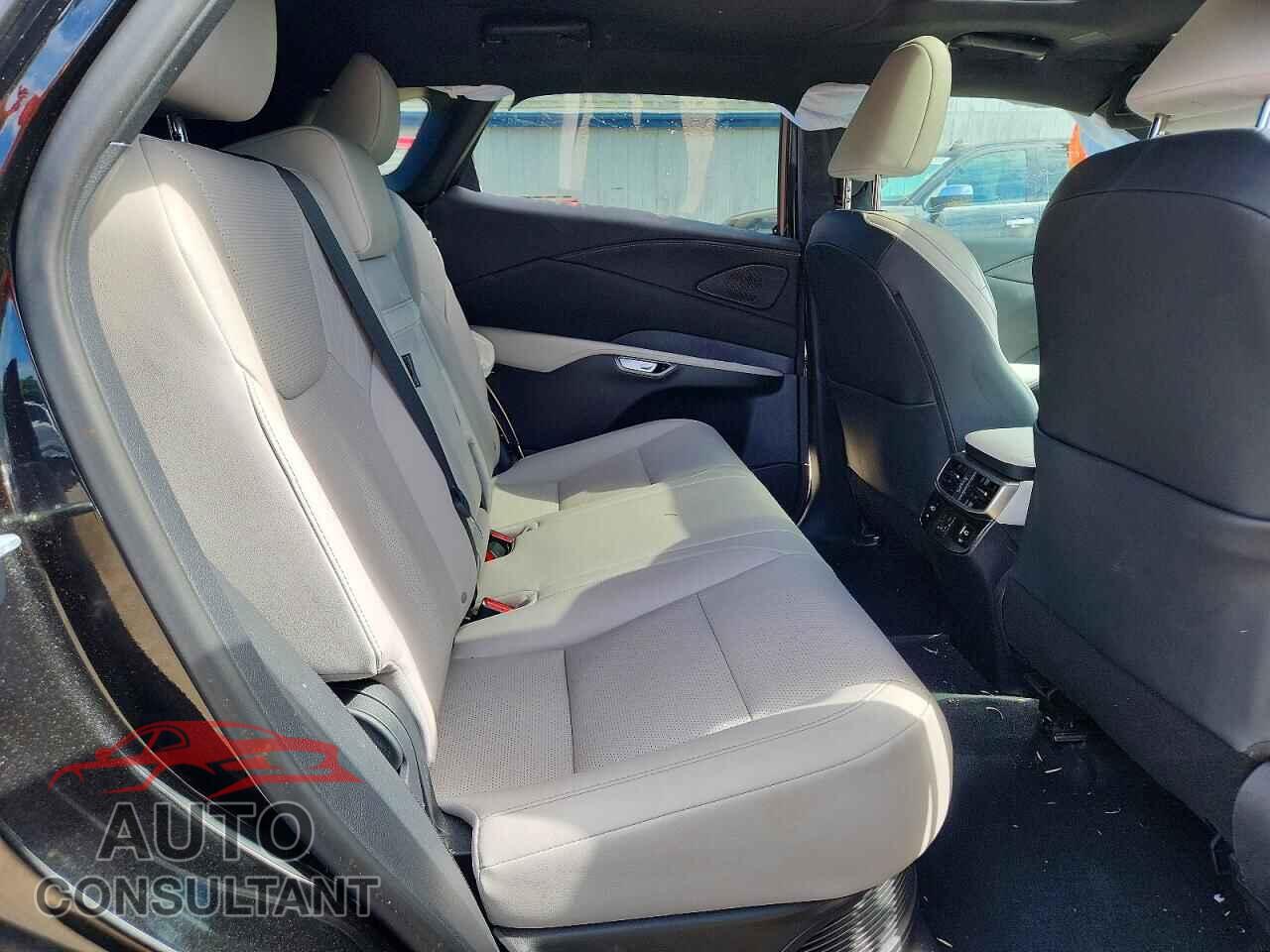 LEXUS UNKNOWN 2024 - 2T2BBMCA0RC046148