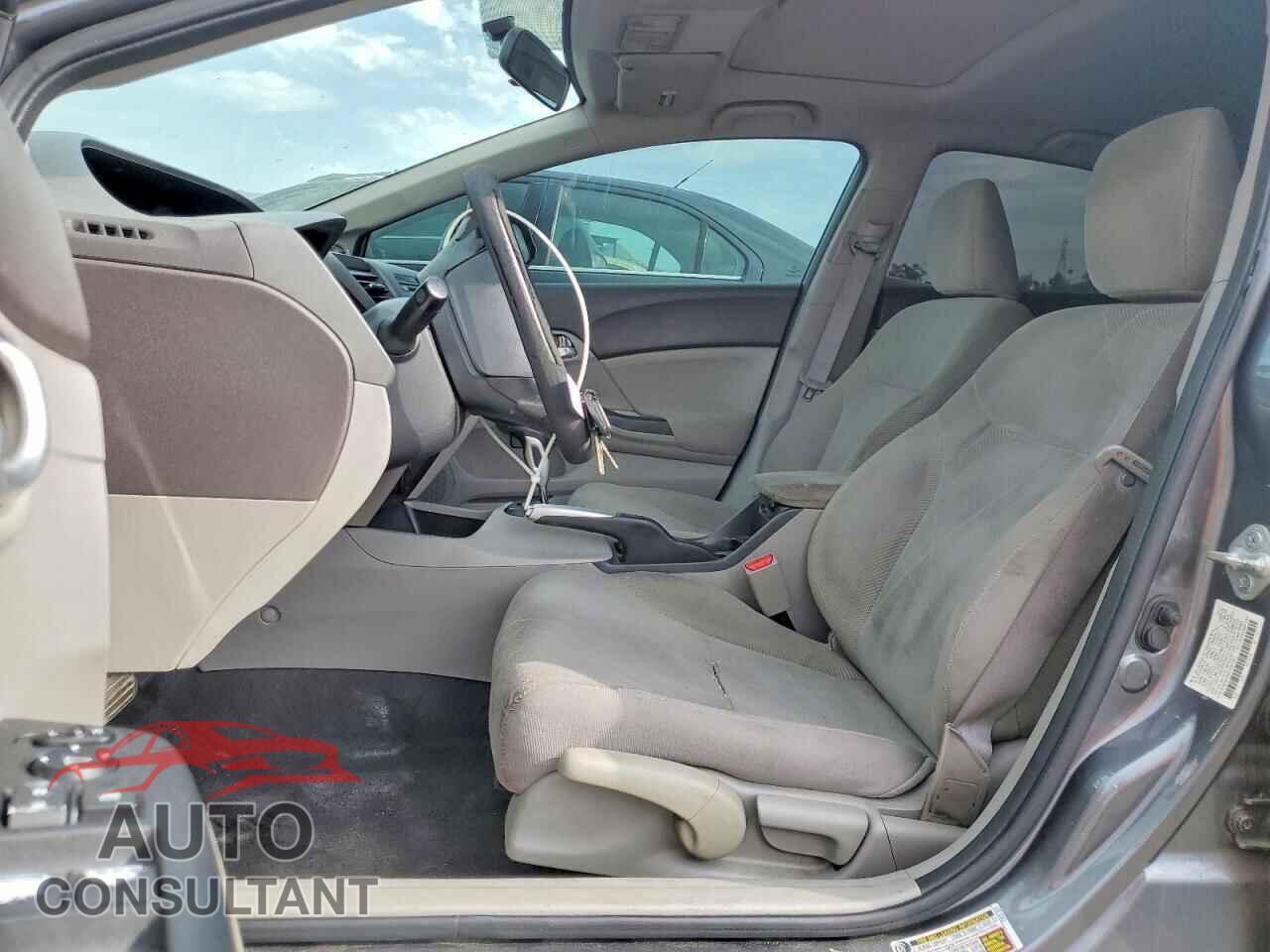 HONDA CIVIC 2012 - 2HGFB2F86CH301001