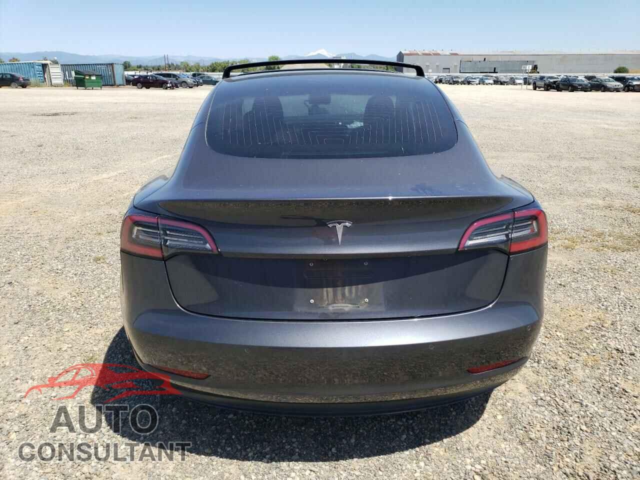 TESLA MODEL 3 2018 - 5YJ3E1EA7JF058275