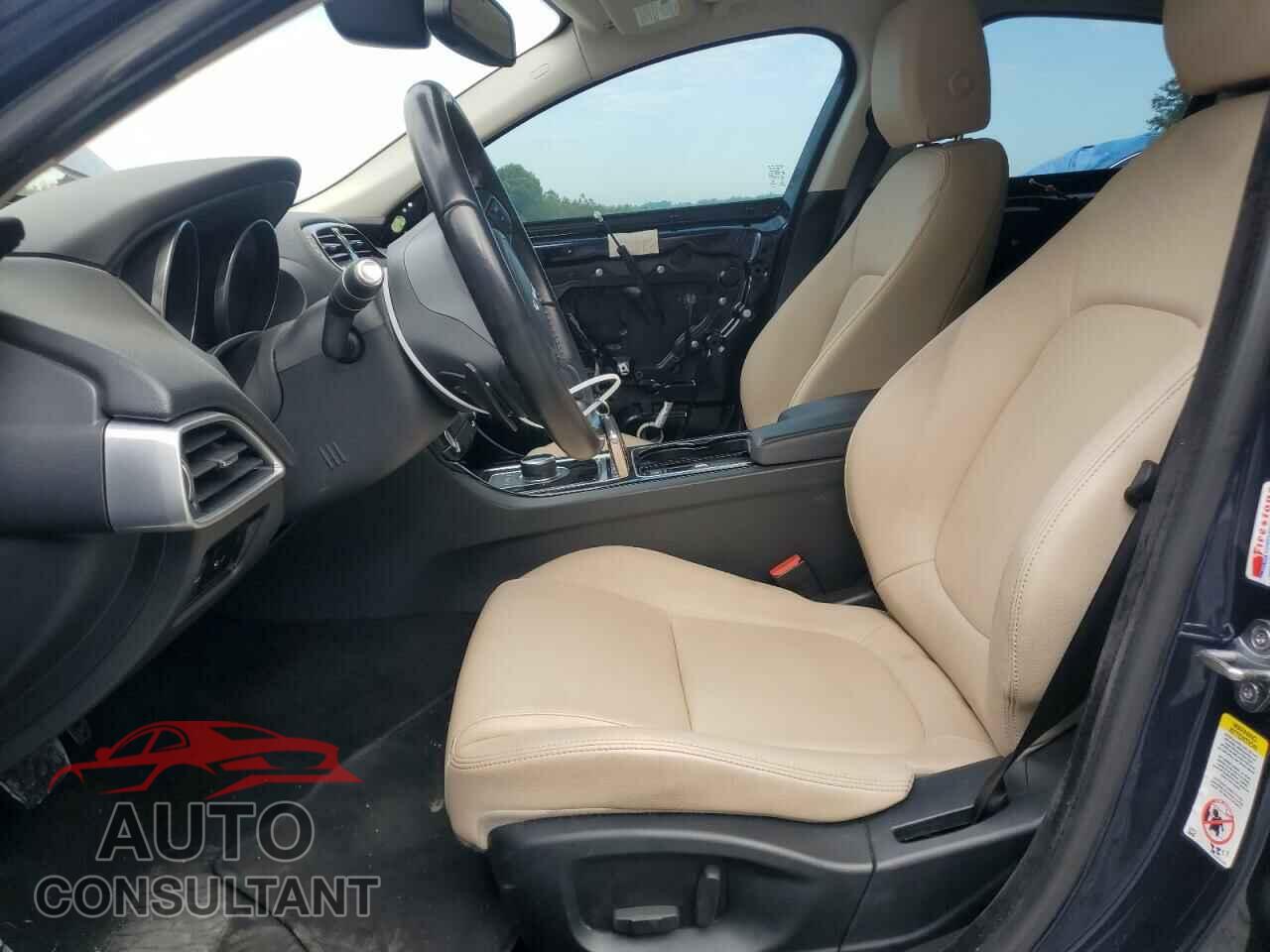 JAGUAR XE 2017 - SAJAD4BG5HA972775