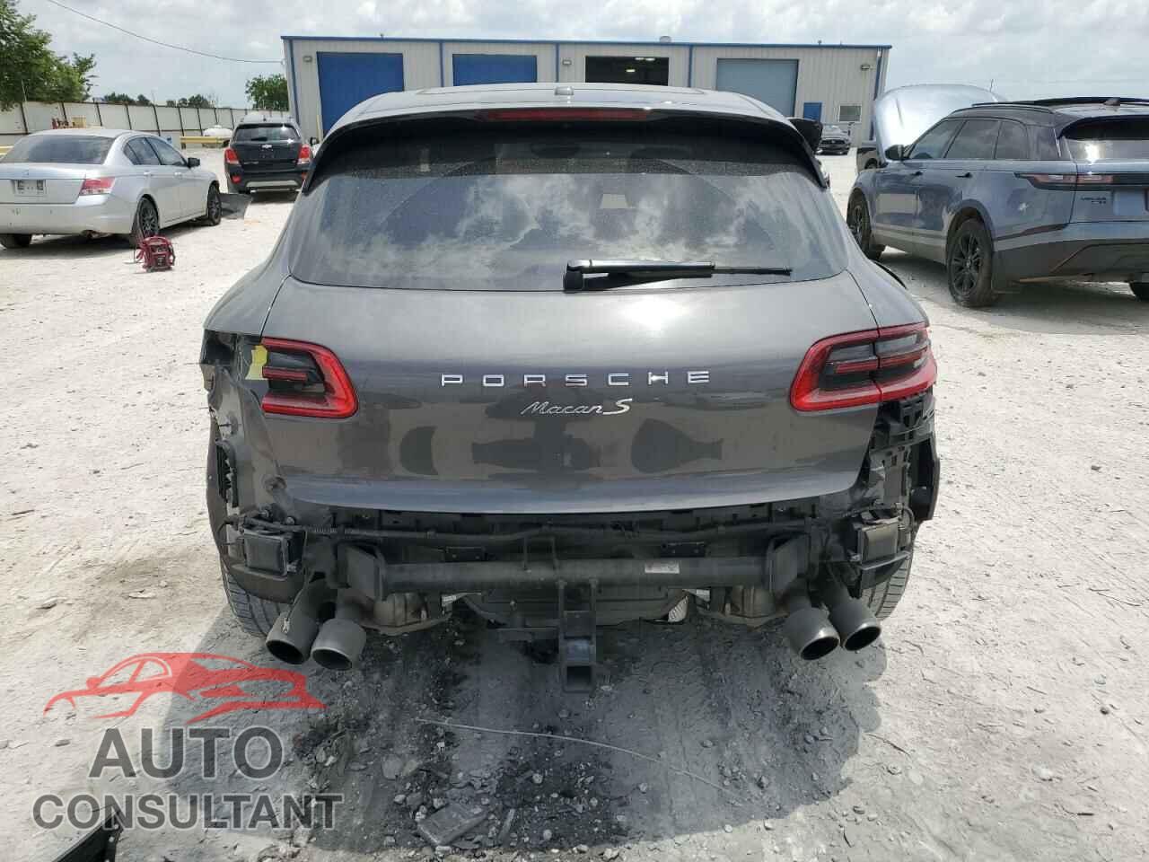 PORSCHE MACAN 2016 - WP1AB2A52GLB46475