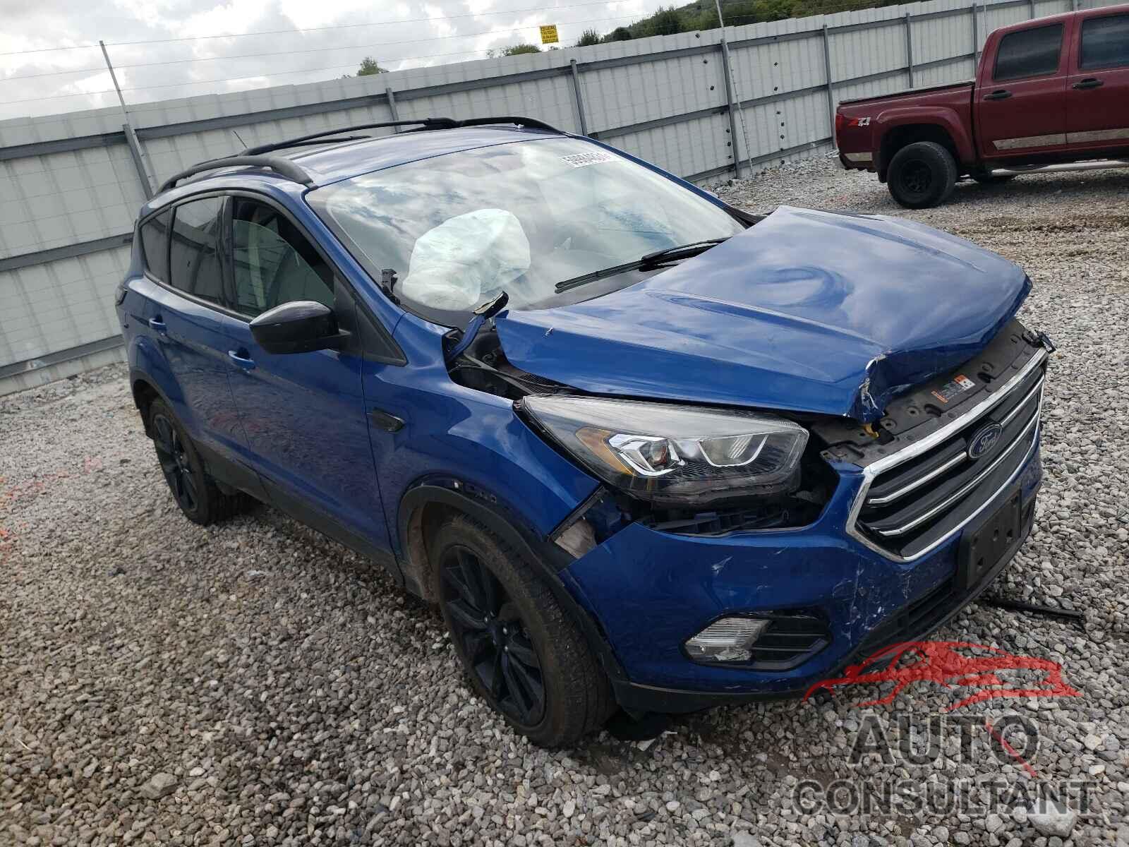 FORD ESCAPE 2017 - 1FMCU9G98HUB80127