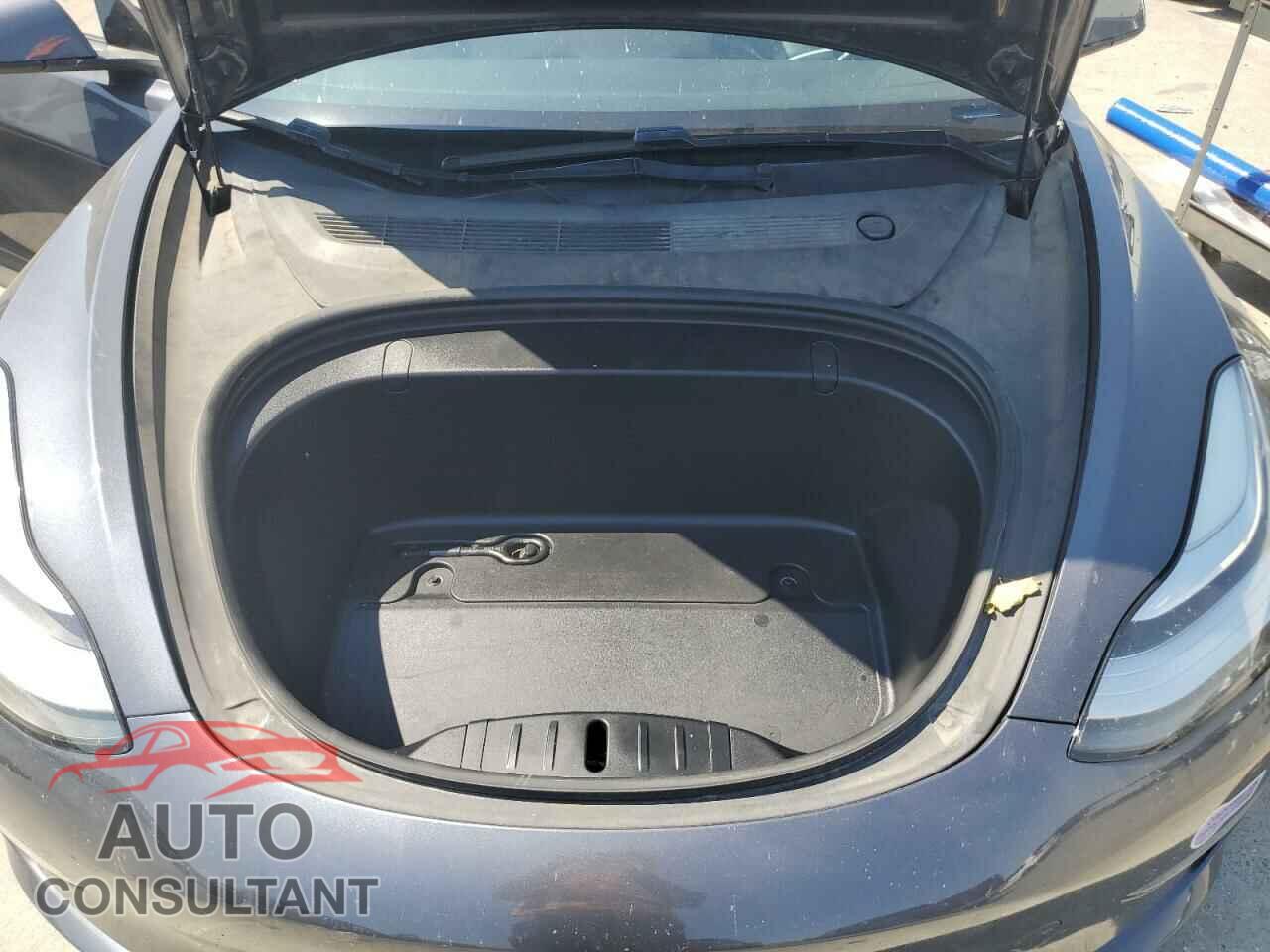 TESLA MODEL 3 2019 - 5YJ3E1EA2KF397530