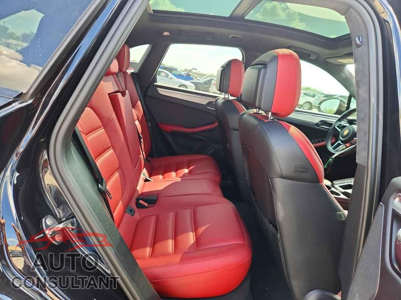 PORSCHE MACAN 2015 - WP1AF2A57FLB96176