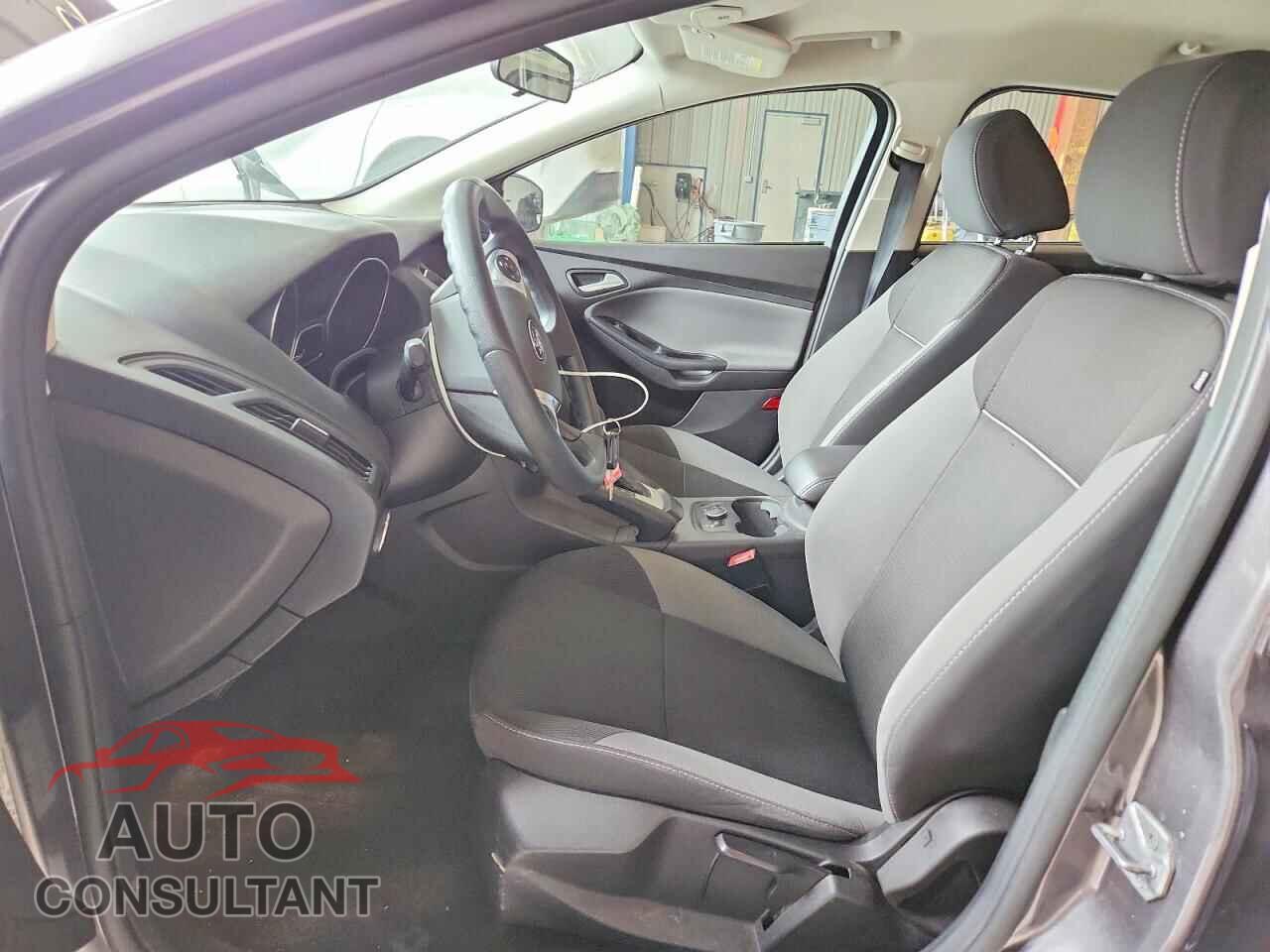 FORD FOCUS 2014 - 1FADP3F21EL197876
