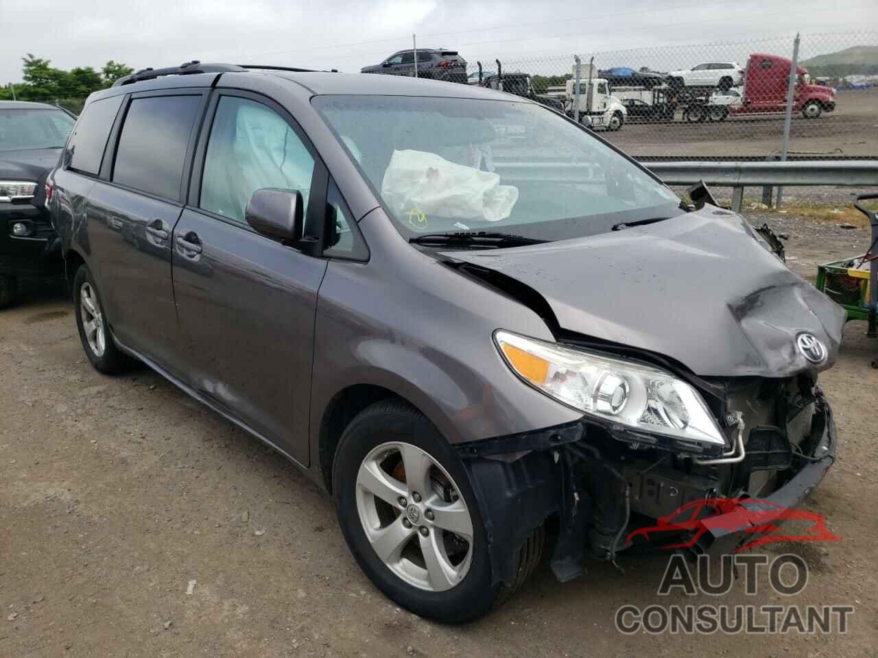 TOYOTA SIENNA 2017 - 5TDKZ3DC3HS785496