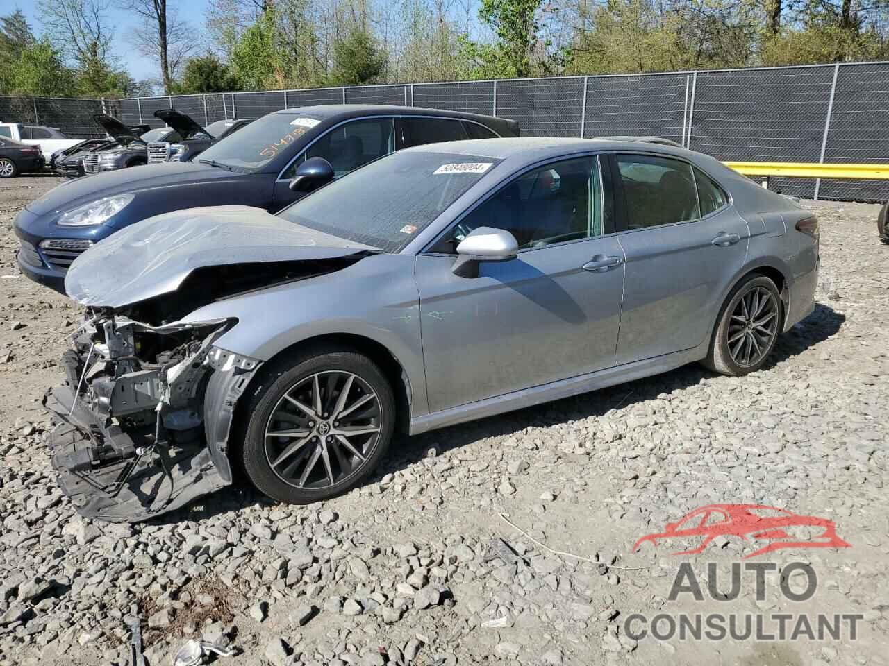 TOYOTA CAMRY 2021 - 4T1G11AKXMU490149