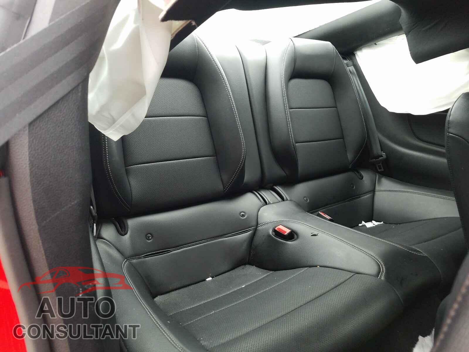 FORD MUSTANG 2020 - 1FA6P8CF5L5131183