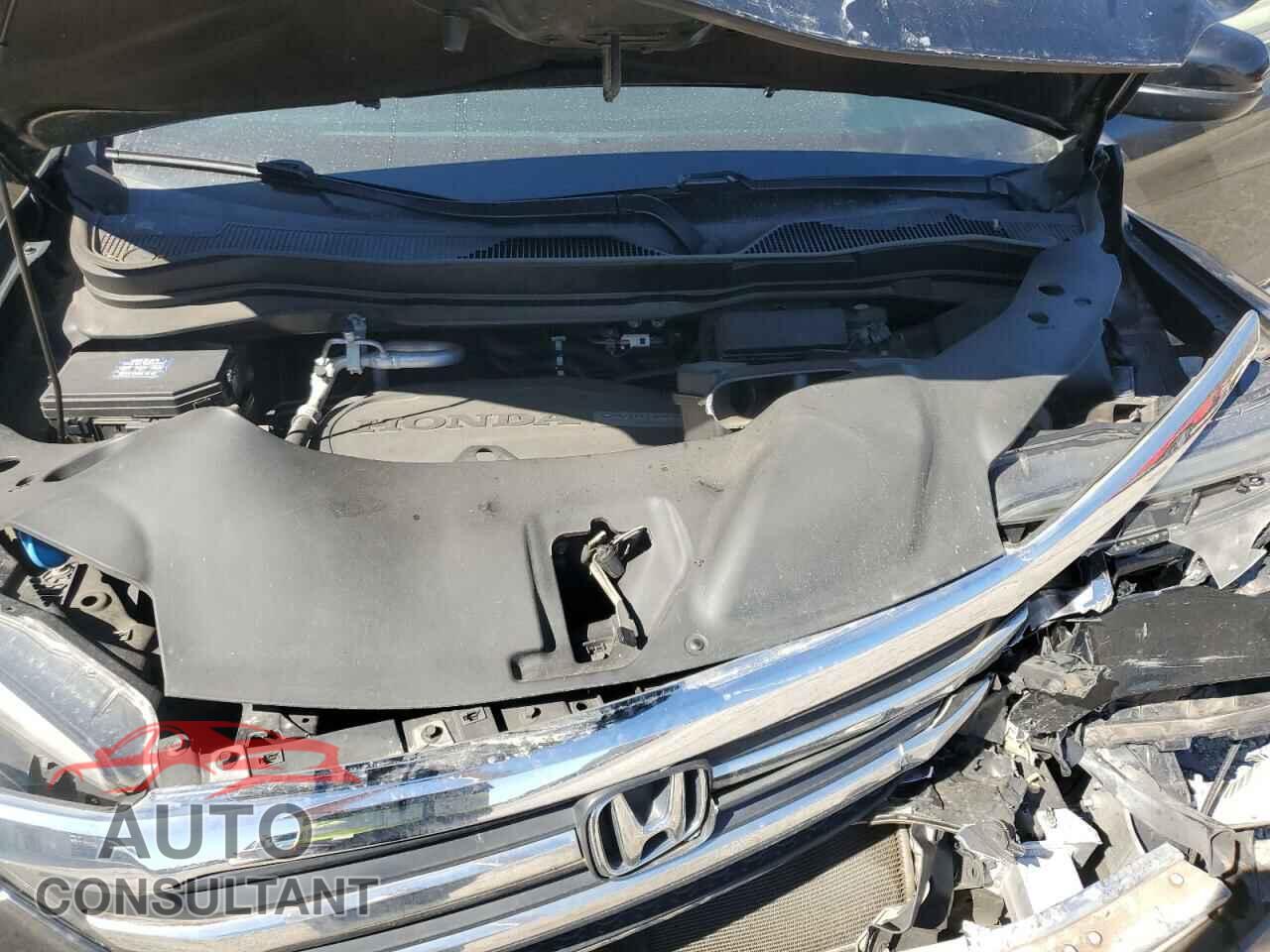 HONDA PILOT 2016 - 5FNYF5H33GB006268