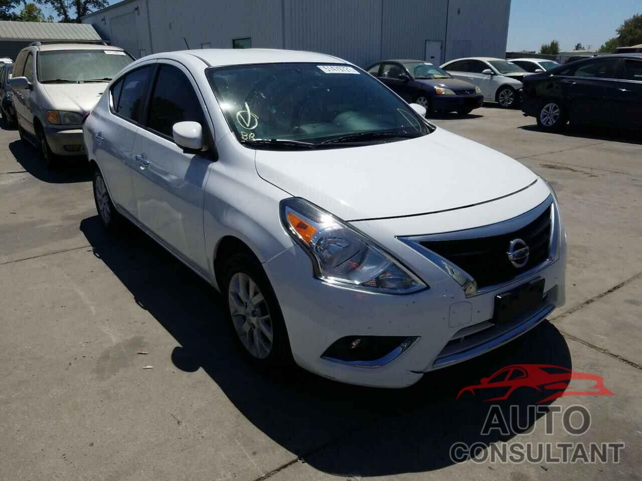 NISSAN VERSA 2018 - 3N1CN7AP4JL836923