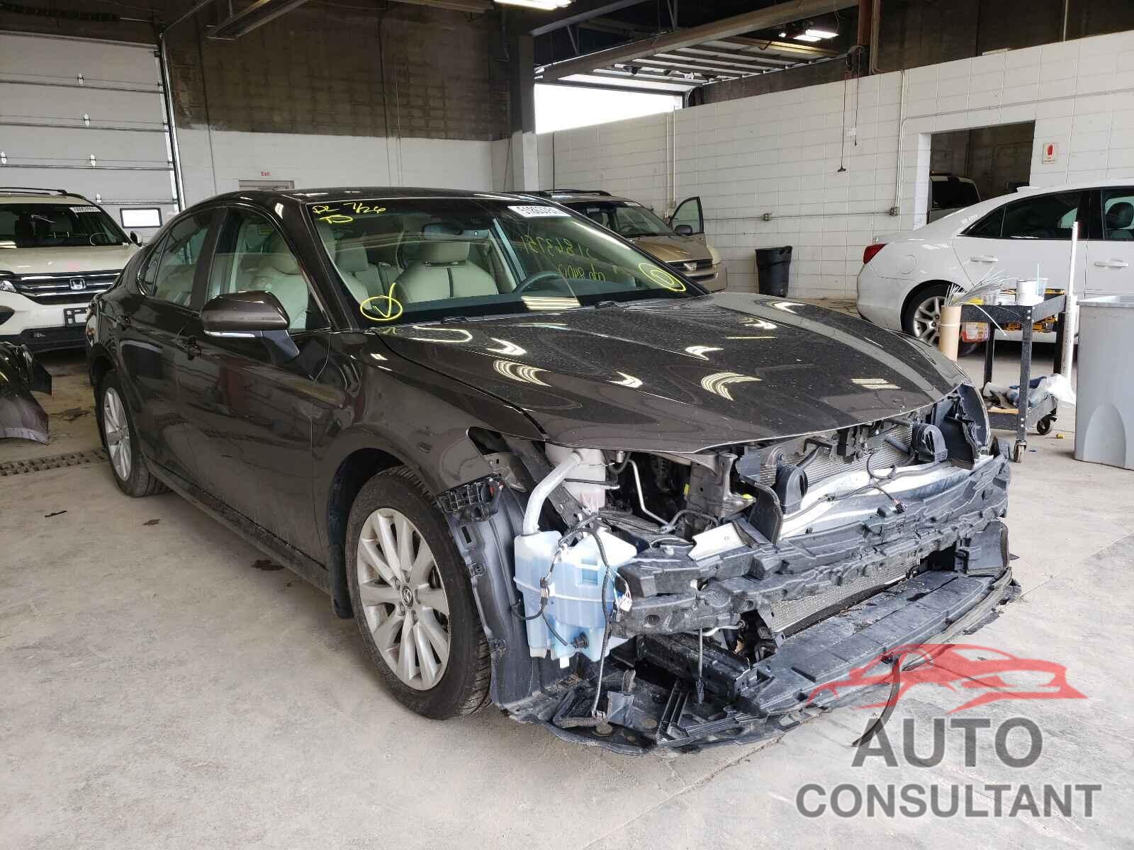 TOYOTA CAMRY 2018 - 4T1B11HKXJU651658
