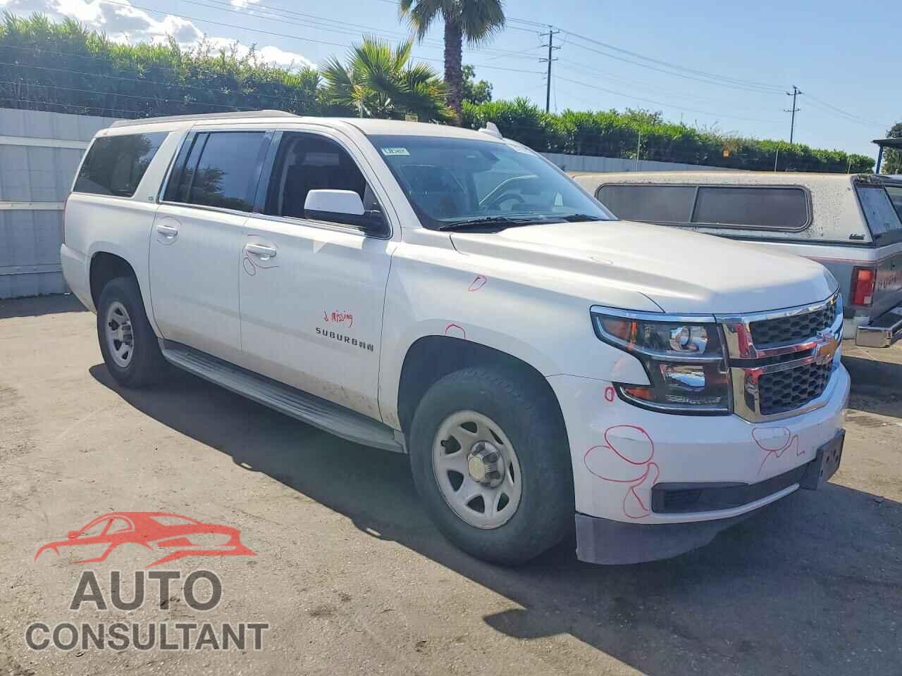 CHEVROLET SUBURBAN 2015 - 1GNSCHEC9FR500249