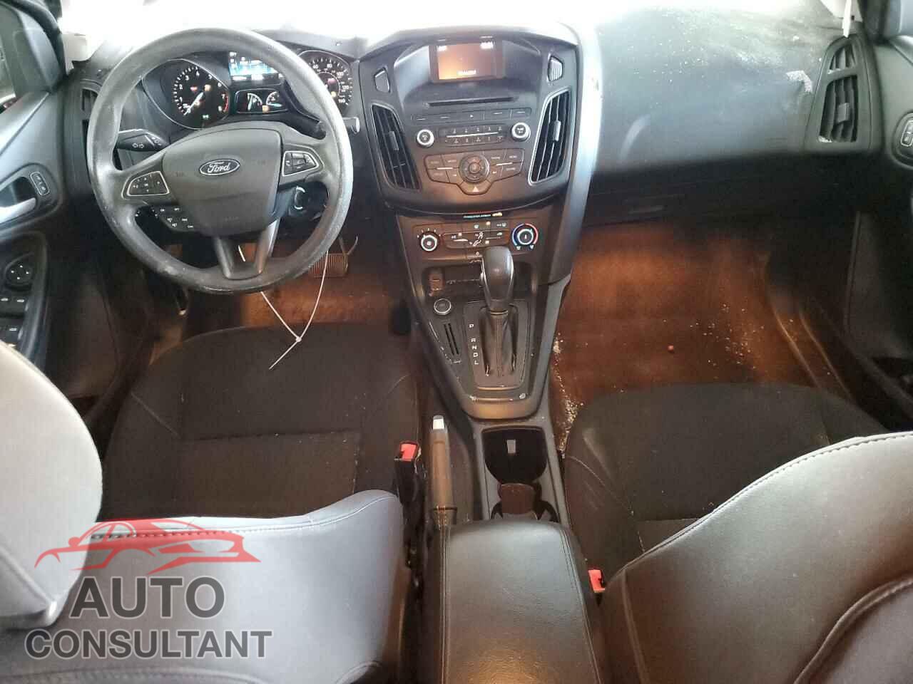 FORD FOCUS 2017 - 1FADP3F27HL303378