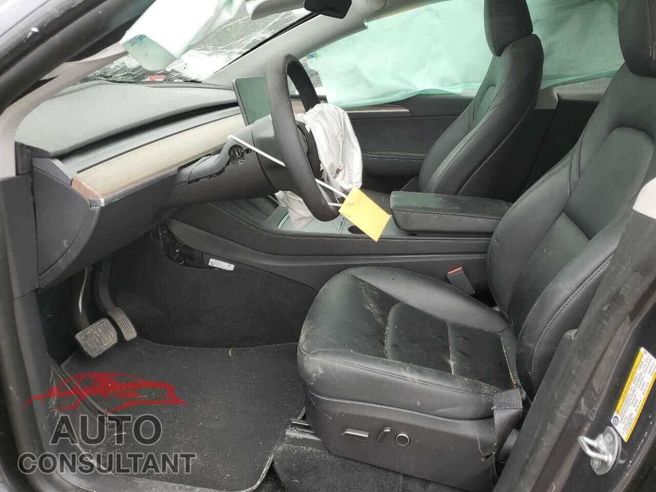 TESLA MODEL Y 2023 - LRWYGDFD5PC164043
