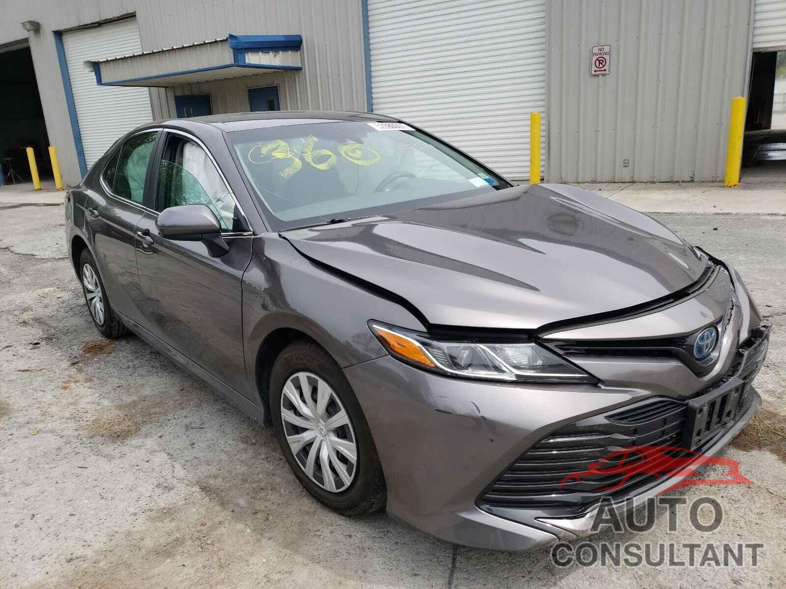 TOYOTA CAMRY 2018 - 4T1B31HK5JU501175
