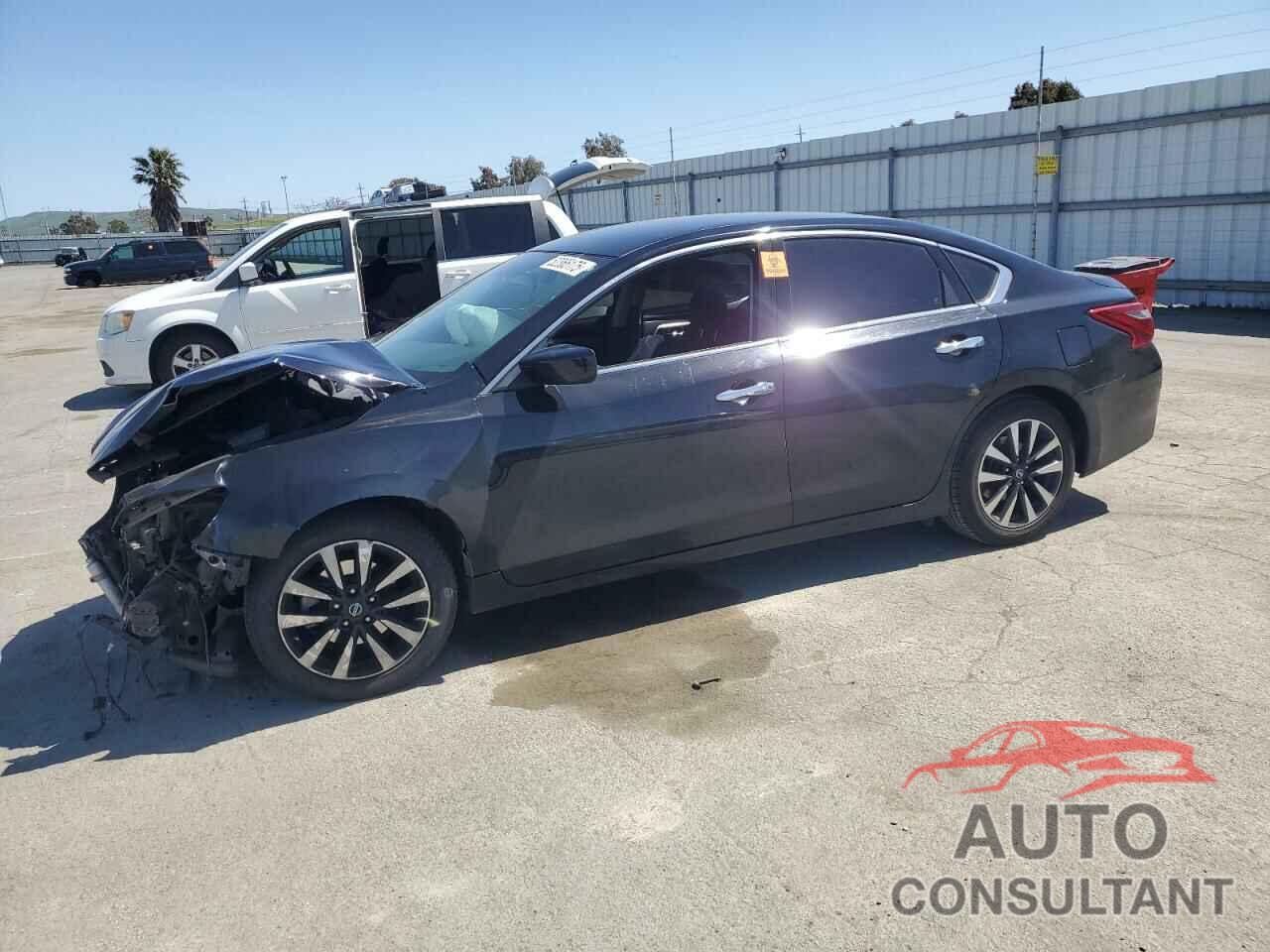 NISSAN ALTIMA 2018 - 1N4AL3AP5JC267469