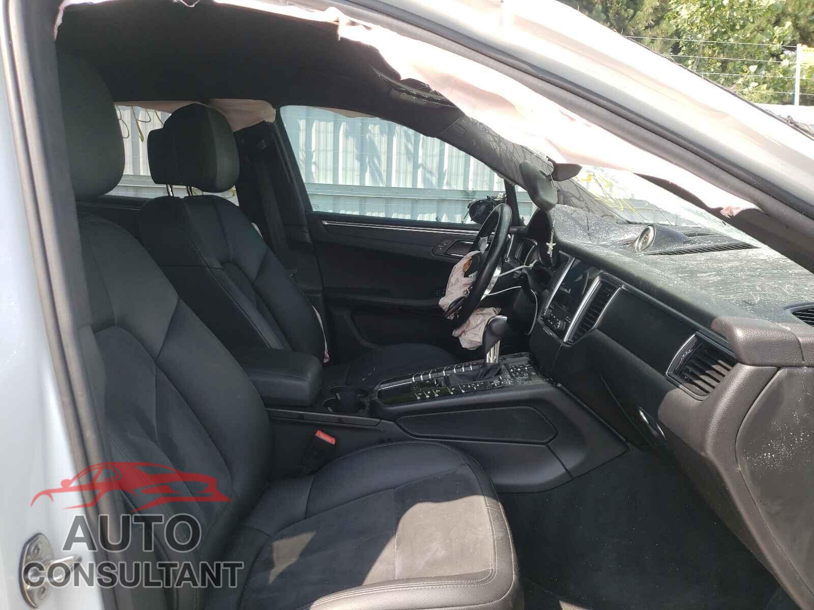PORSCHE MACAN 2017 - WP1AA2A56HLB00507