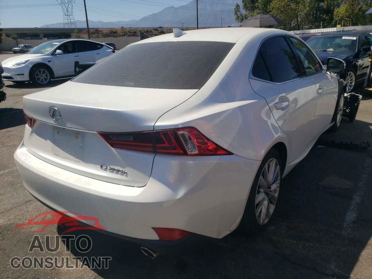 LEXUS IS 2016 - JTHBA1D22G5027137