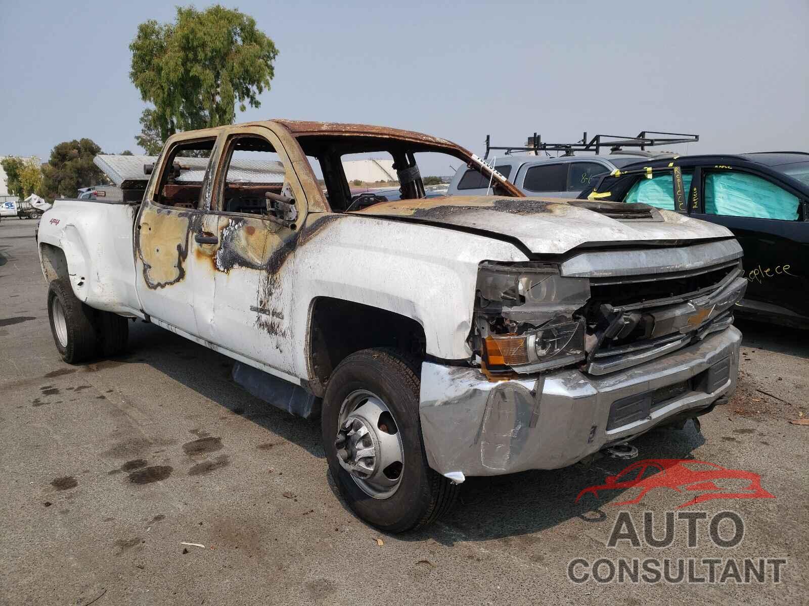 CHEVROLET SILVERADO 2018 - 1GC4KYCY5JF151104