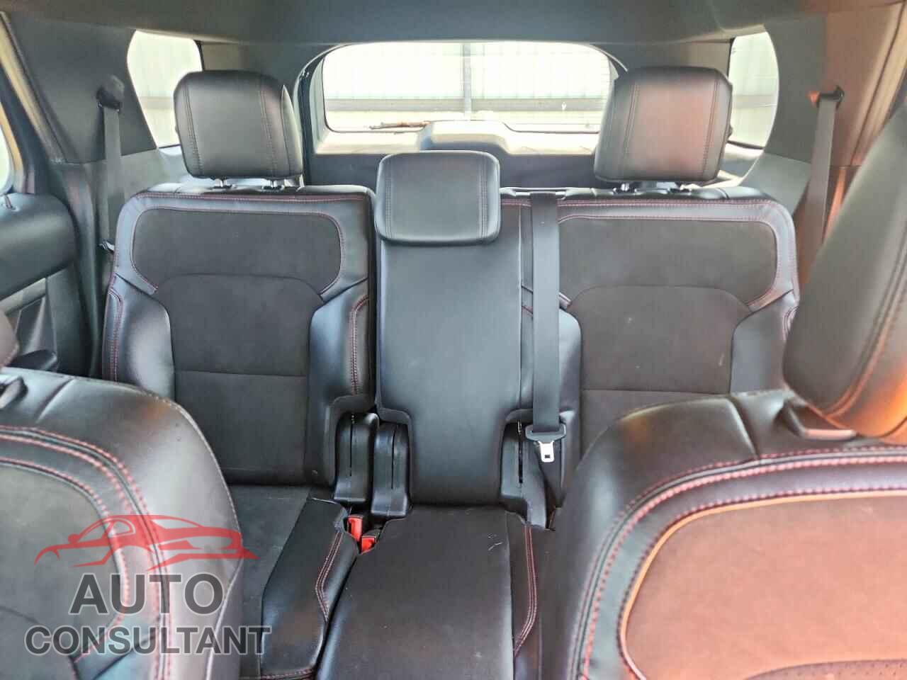 FORD EXPLORER 2018 - 1FM5K8D81JGB25625