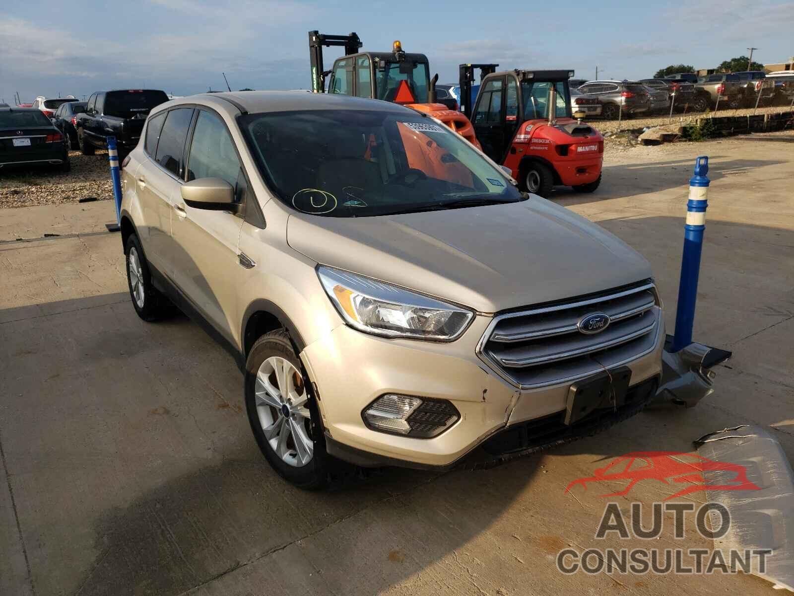 FORD ESCAPE 2017 - 1FMCU0GD6HUE47135