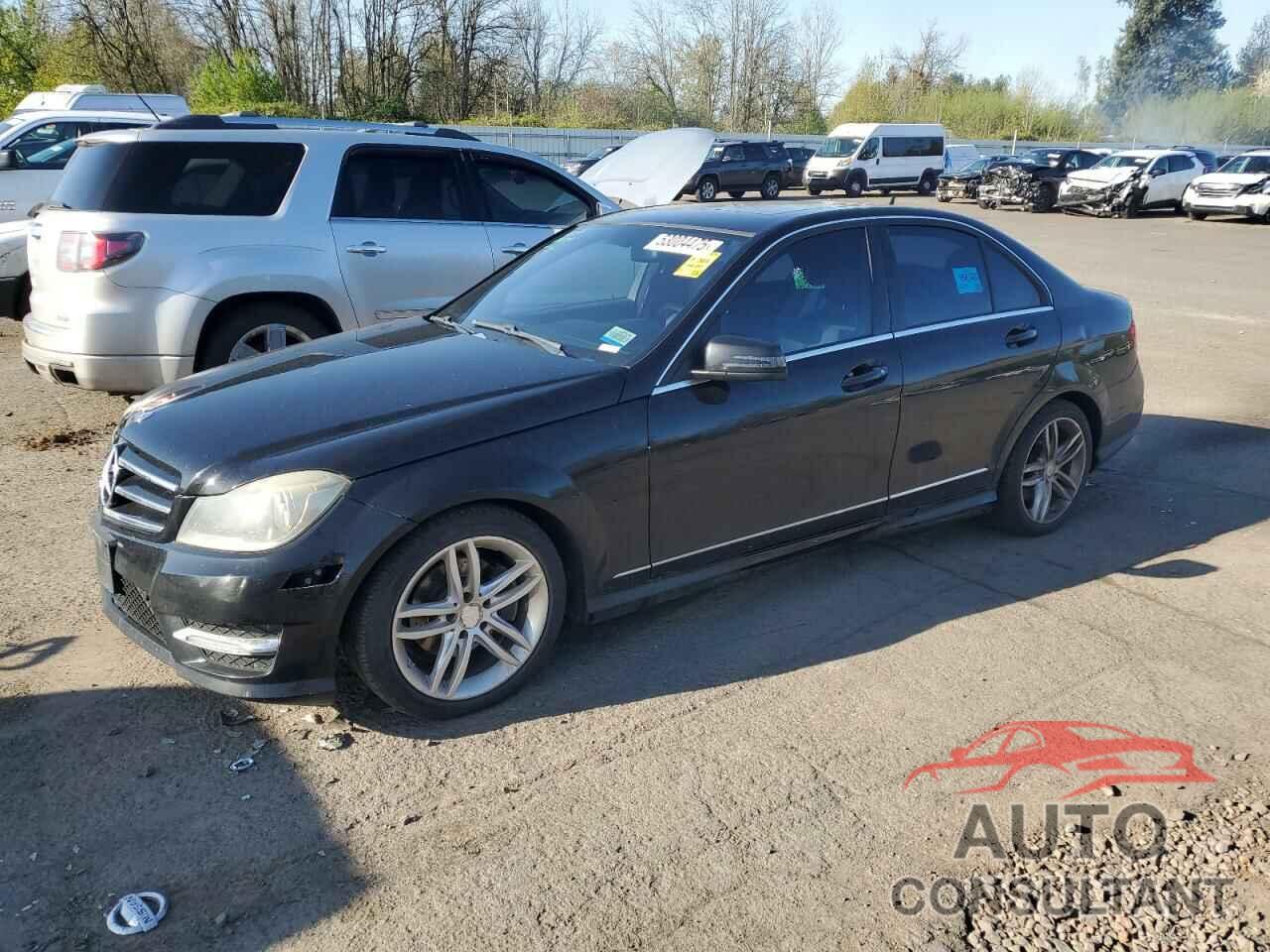 MERCEDES-BENZ C-CLASS 2014 - WDDGF4HB6EG238403