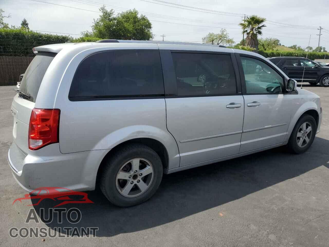 DODGE CARAVAN 2011 - 2D4RN3DG6BR774248