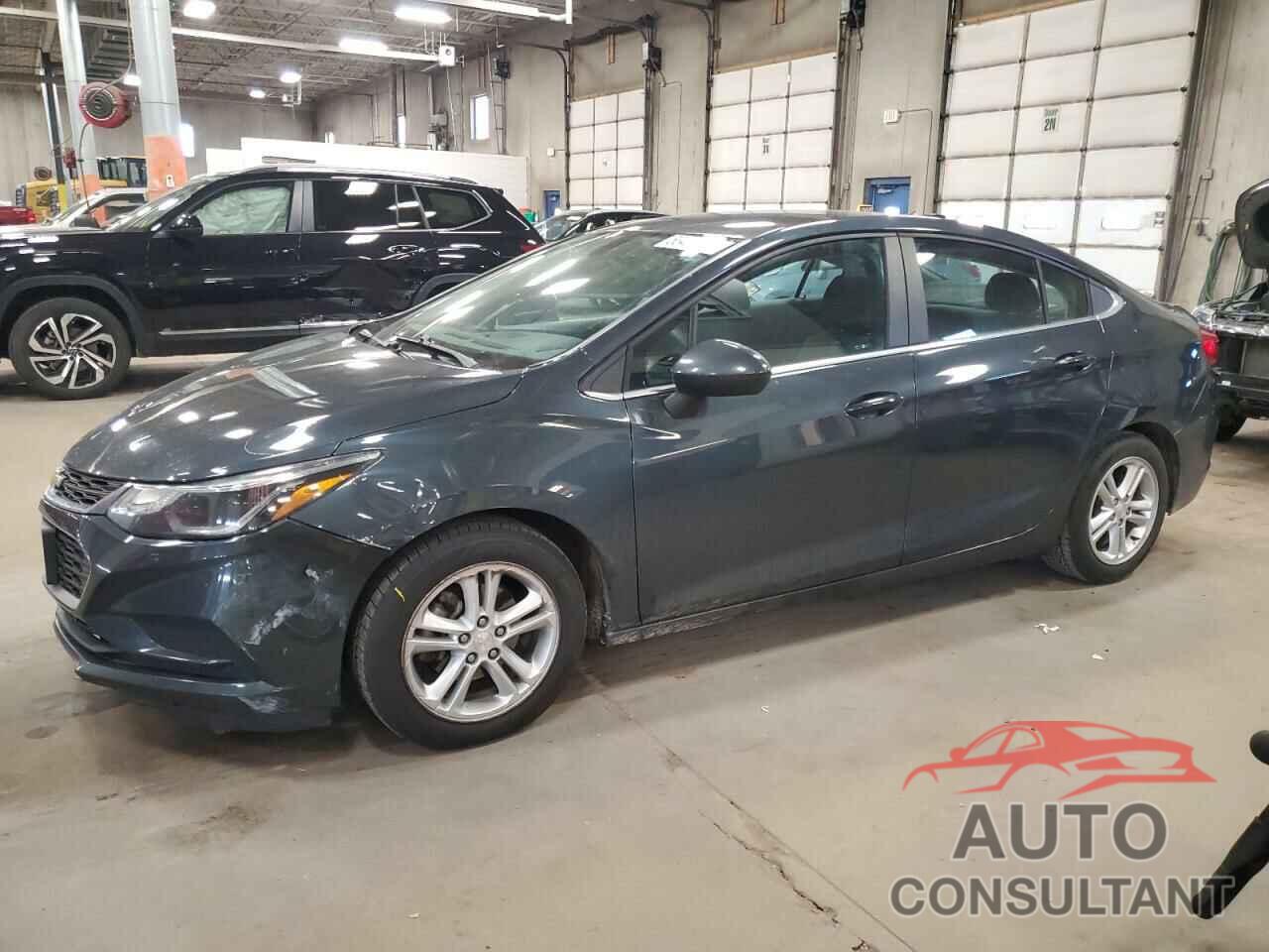 CHEVROLET CRUZE 2018 - 1G1BE5SMXJ7126794