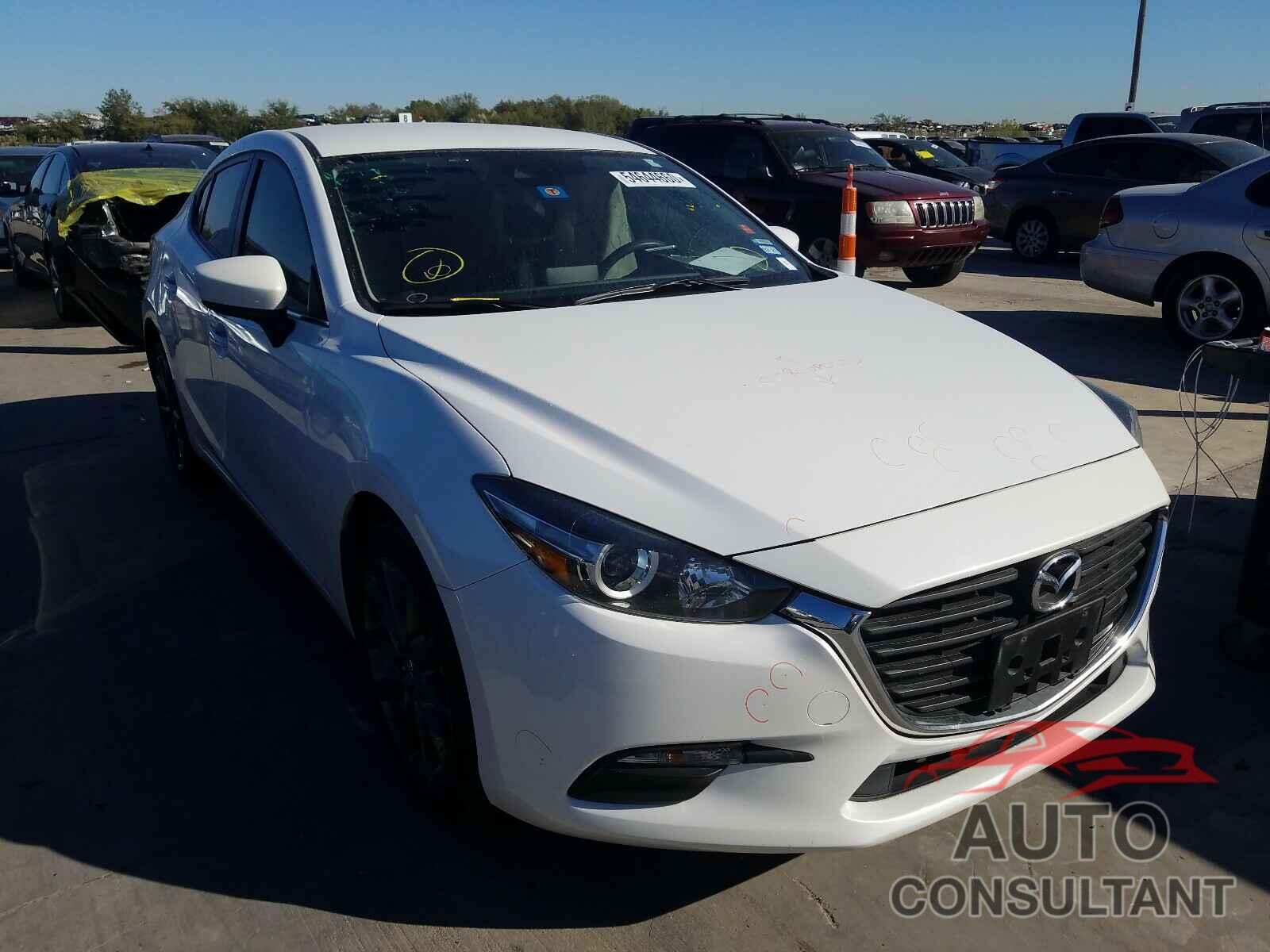 MAZDA 3 2018 - 3MZBN1V33JM272556