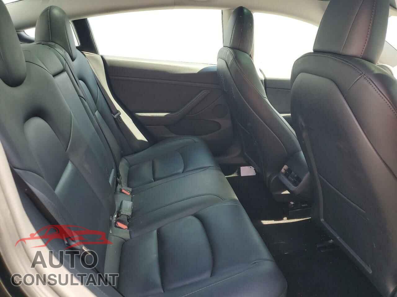 TESLA MODEL 3 2023 - 5YJ3E1EA4PF433581