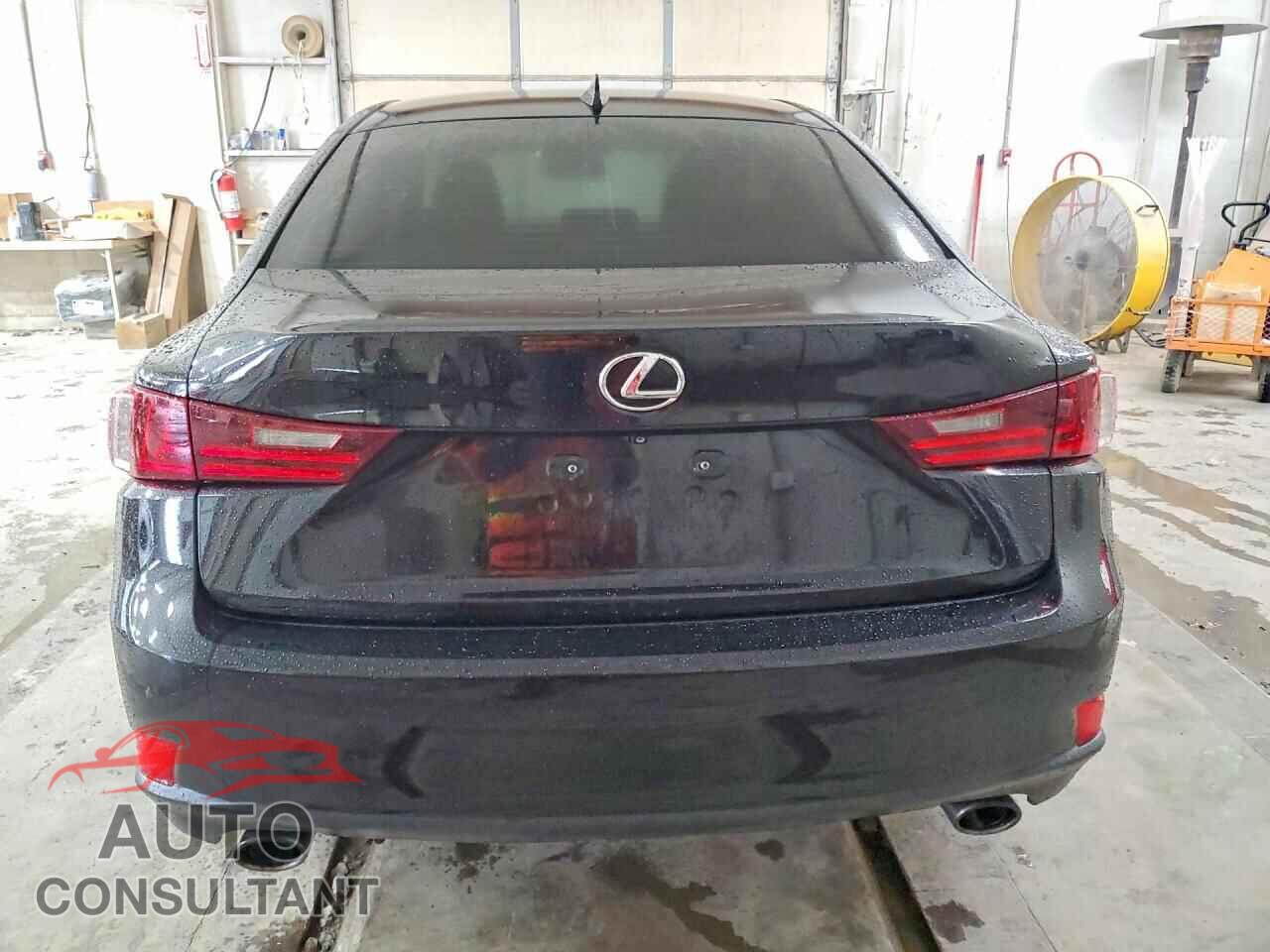LEXUS IS 2014 - JTHBF1D20E5037759