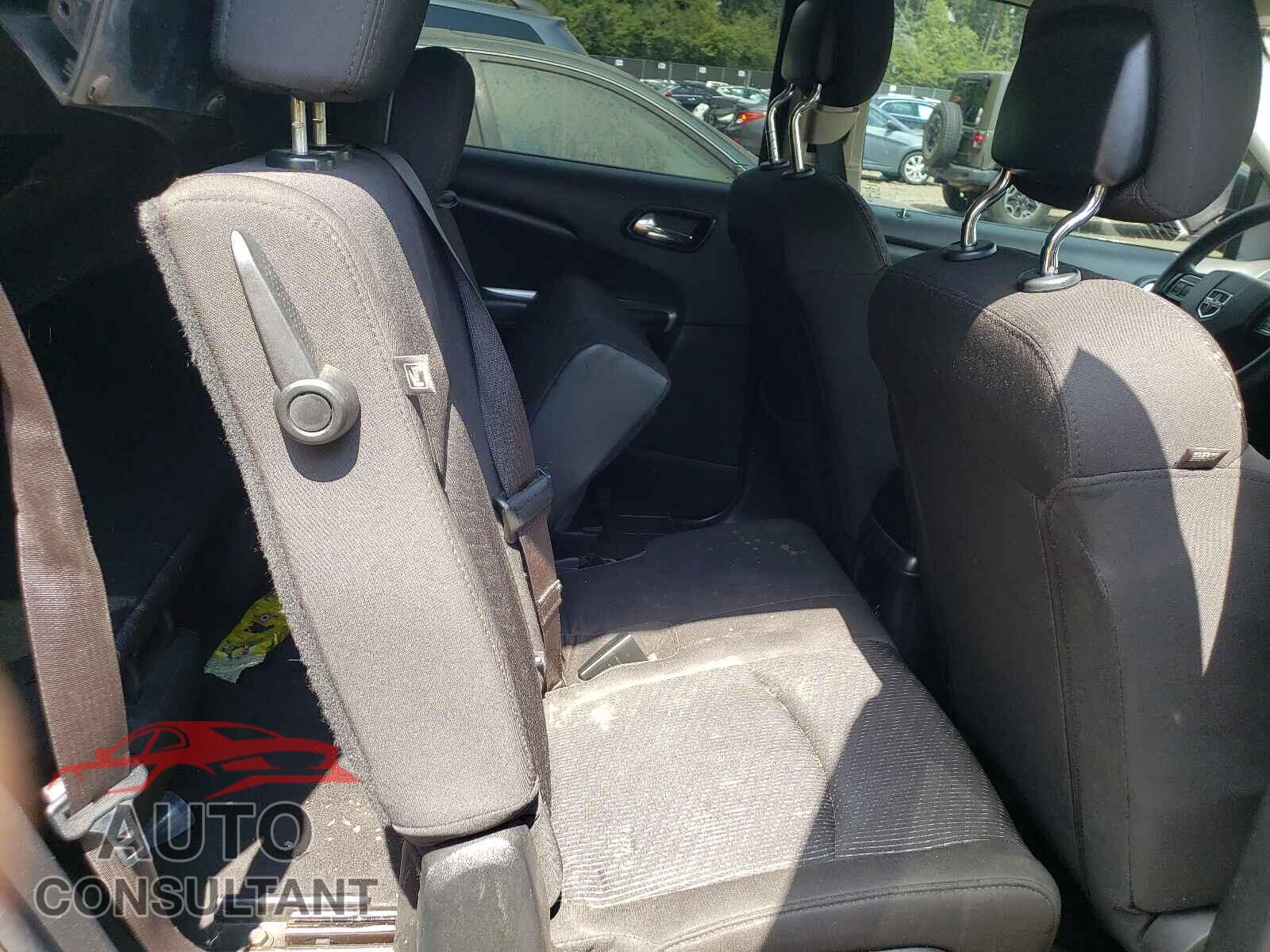 DODGE JOURNEY 2017 - 3C4PDCBG2HT589310
