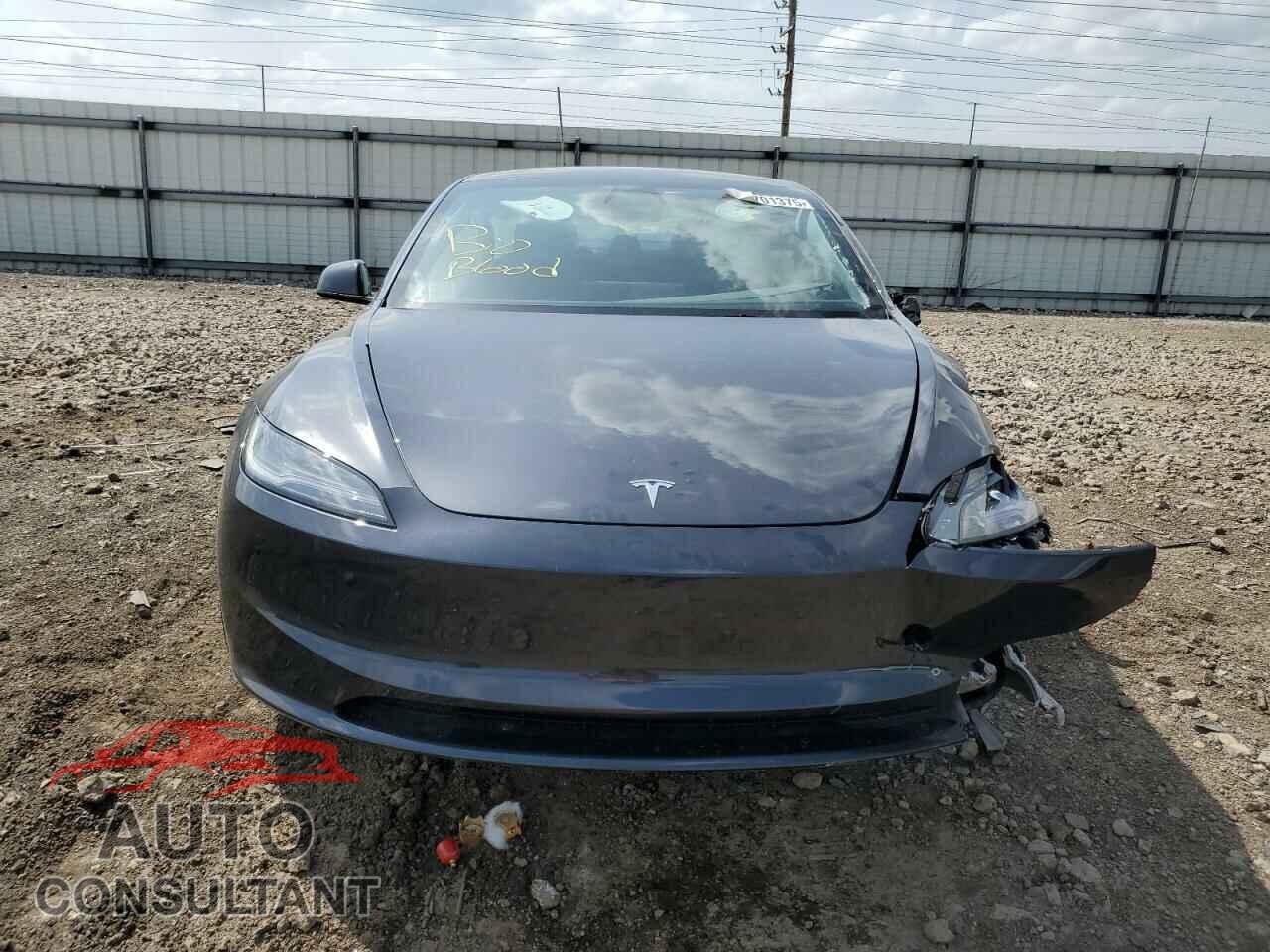 TESLA MODEL 3 2024 - 5YJ3E1EB4RF796104