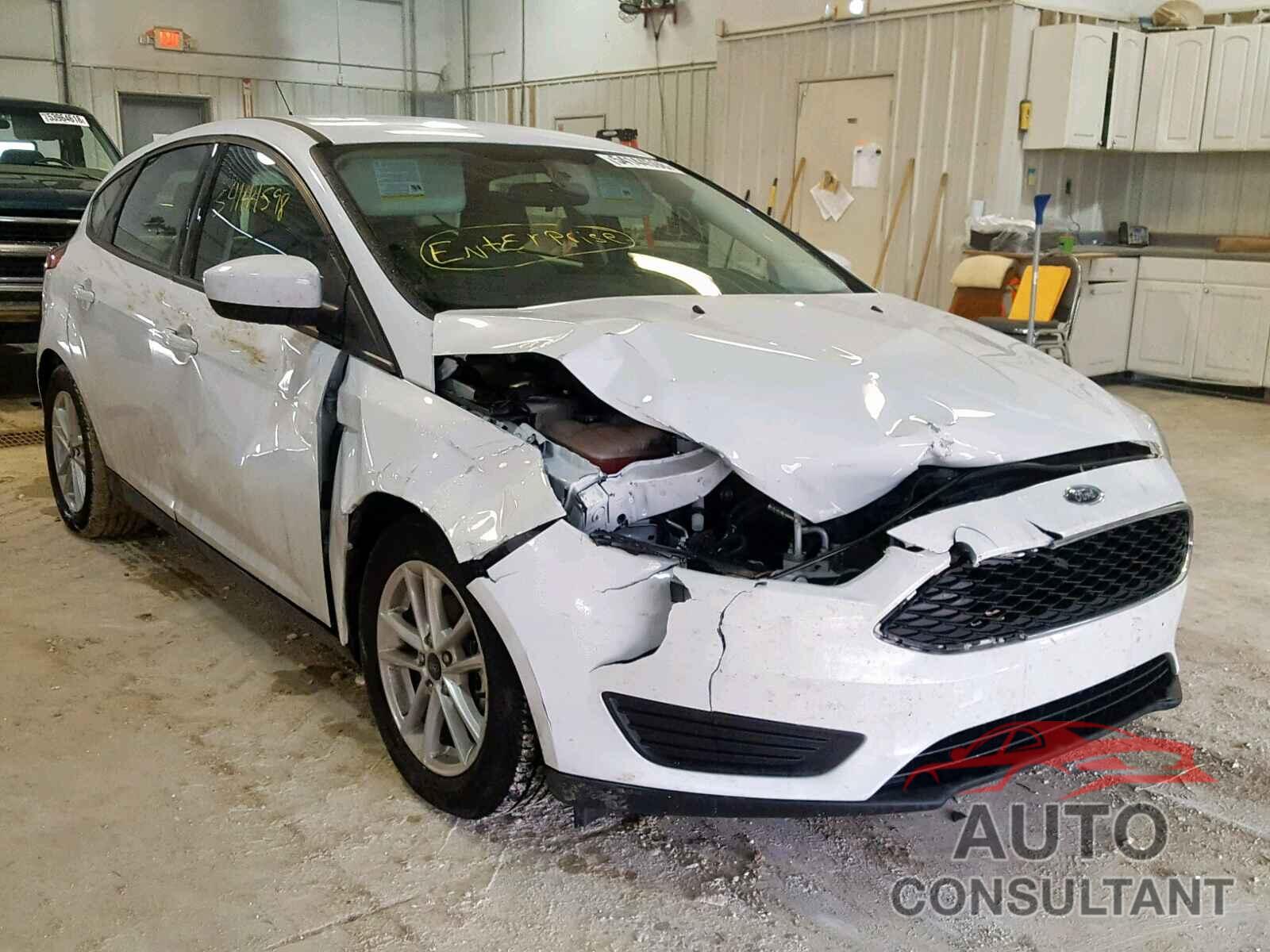 FORD FOCUS 2018 - 1FADP3K2XJL295319